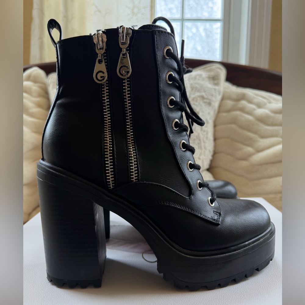 ~SOLD~Guess Black Chunky Heel Ankle Boots